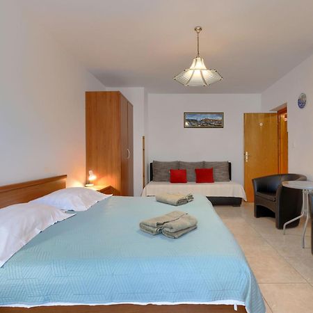 Apartment Alba - Roj157 By Interhome Rovigno Esterno foto